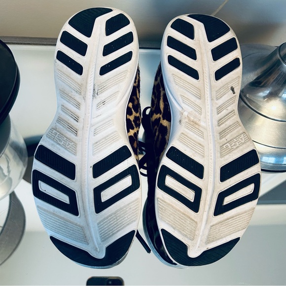 APL (Athletic Propulsion Labs) Iconic Pro Leopard-print Calf Hair Sneakers - Picture 9 of 9